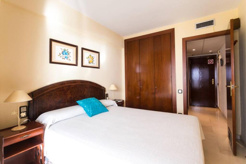 Seafront Luxury Levante Beach / Primera Linea Playa Levante Бенідорм Екстер'єр фото