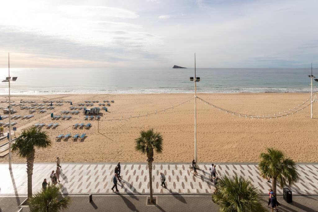 Апартаменти Seafront Luxury Levante Beach / Primera Linea Playa Levante Бенідорм Екстер'єр фото