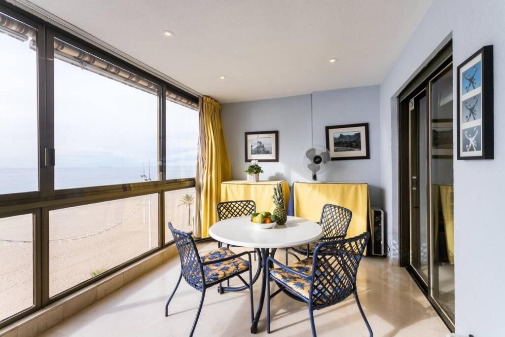 Seafront Luxury Levante Beach / Primera Linea Playa Levante Бенідорм Екстер'єр фото